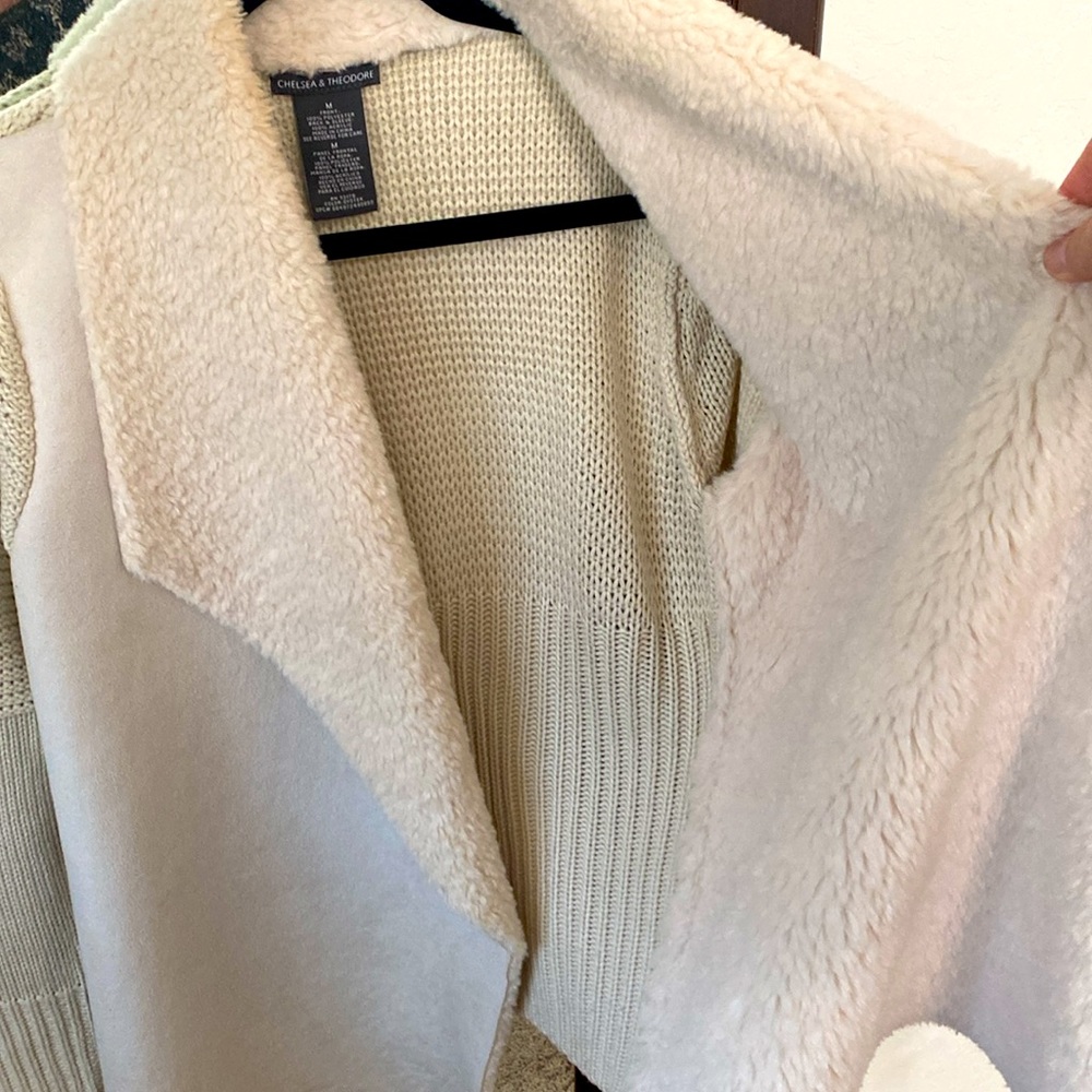 Chelsea & Theodore Faux Fur Wrap Cream Knit - Picture 6 of 16